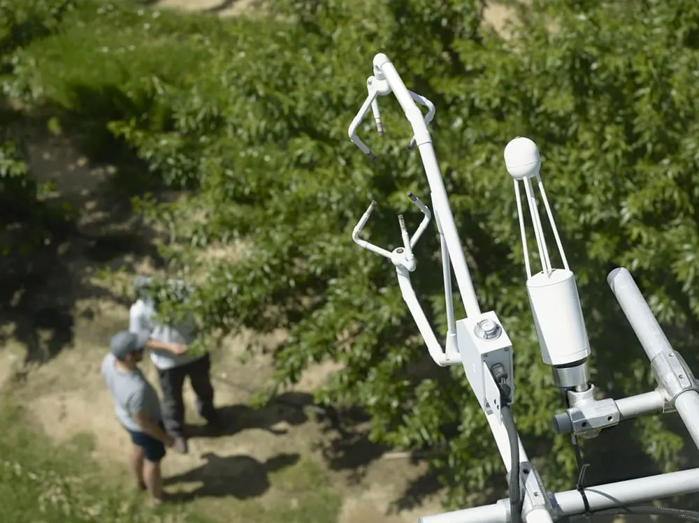 Sistema de mesura de fluxos d’aigua i CO2 per validar teledetecció, en una finca de Maials.