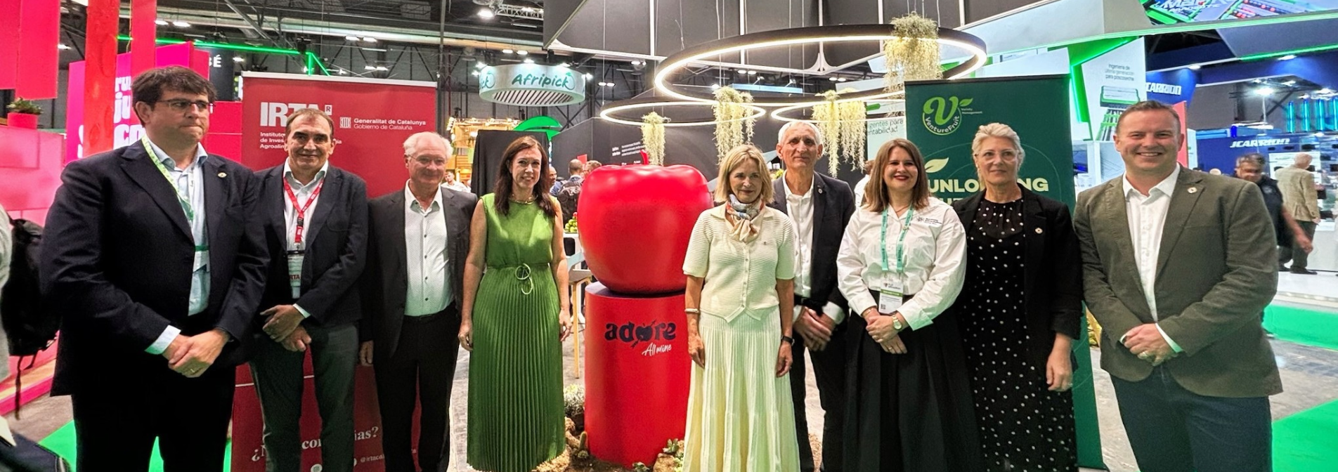 Hot Climate Partnership presenta ADORE™, una marca global de pomes prèmium que reuneix noves varietats adaptades a climes càlids
